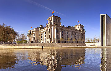 Der Reichstag in Berlin Reichstagsgebäude in Berlin